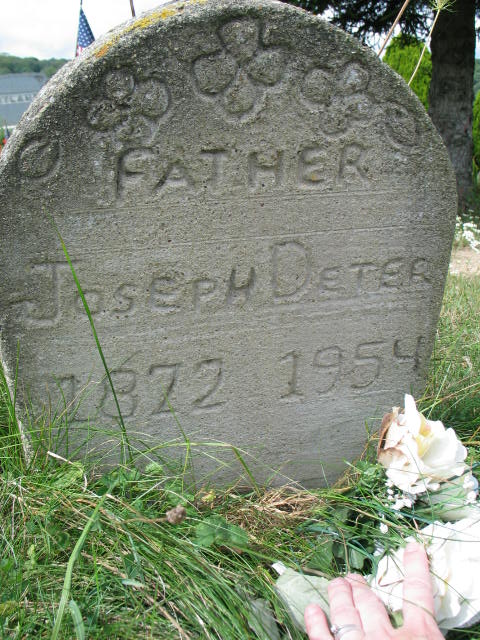 Joseph Deter tombstone