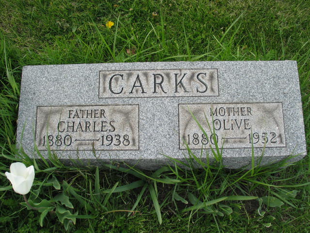 Charles and Olive Carks tombstone