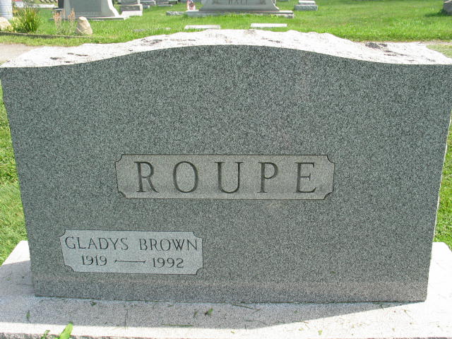 Gladys Brown (Roupe)