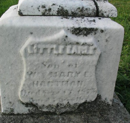 Little Earl Hartman tombstone