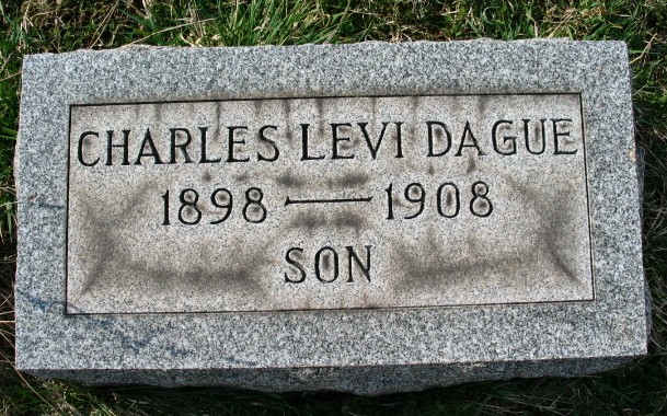 Charles Levi Dague tombstone