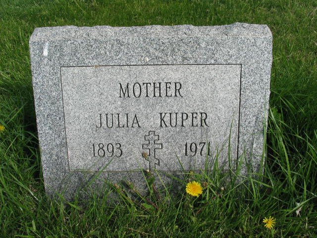 Julia Kuper tombstone