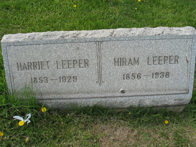 Harriet and Hiram Leeper tombstone
