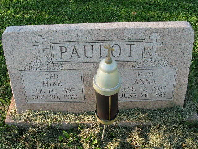 Mike and Anna Paulot tombstone