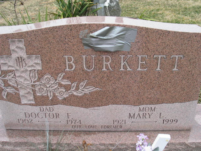 Doctor F. and Mary L. Burkett tombstone