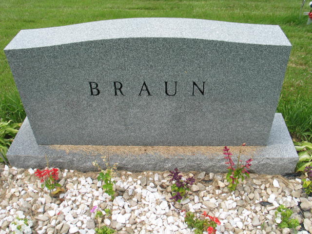 Braun family monument