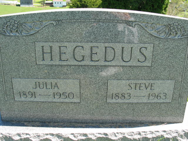 Julia and Steve Hegedus tombstone