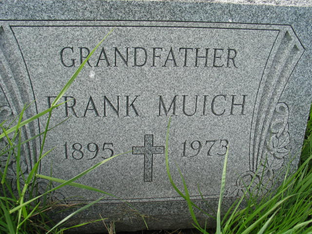 Frank Muich tombstone
