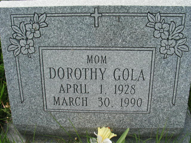 Dorothy Gola tombstone