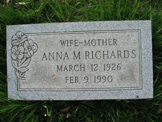 Anna M. Richards tombstone
